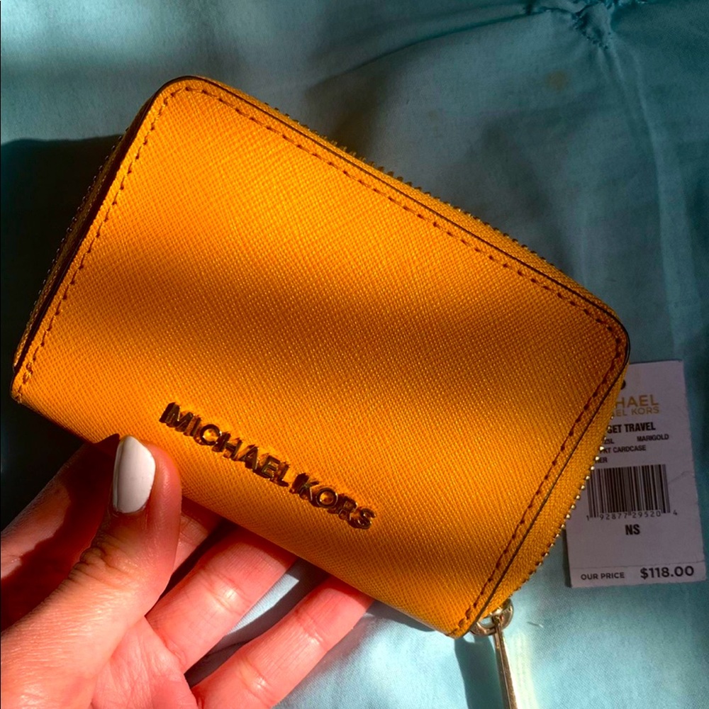 Michael Kors spring wallet